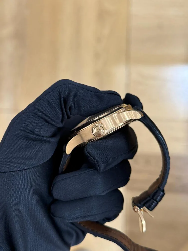 Roger Dubuis Hommage H43 Tri-retrograde Extra Large RG LE 28 pcs Box + Technical Instructions